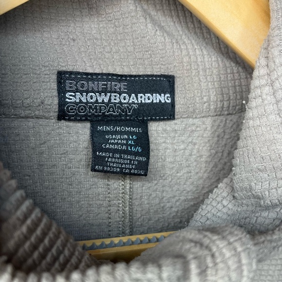 Bonfire Snowboarding Company Short LG - Picture 5 of 13